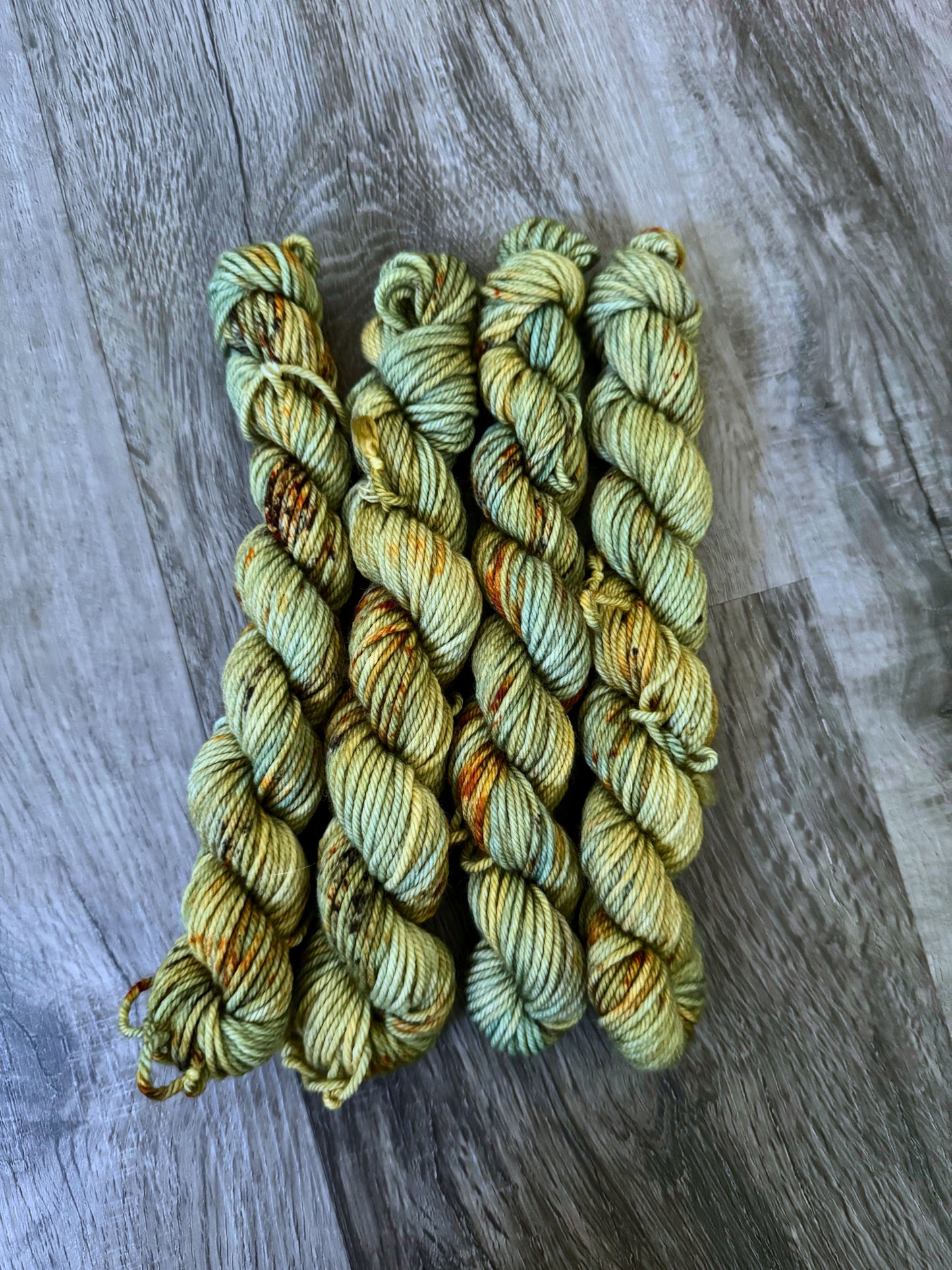 Spring in Hobbiton (Martha DK 20g minis)