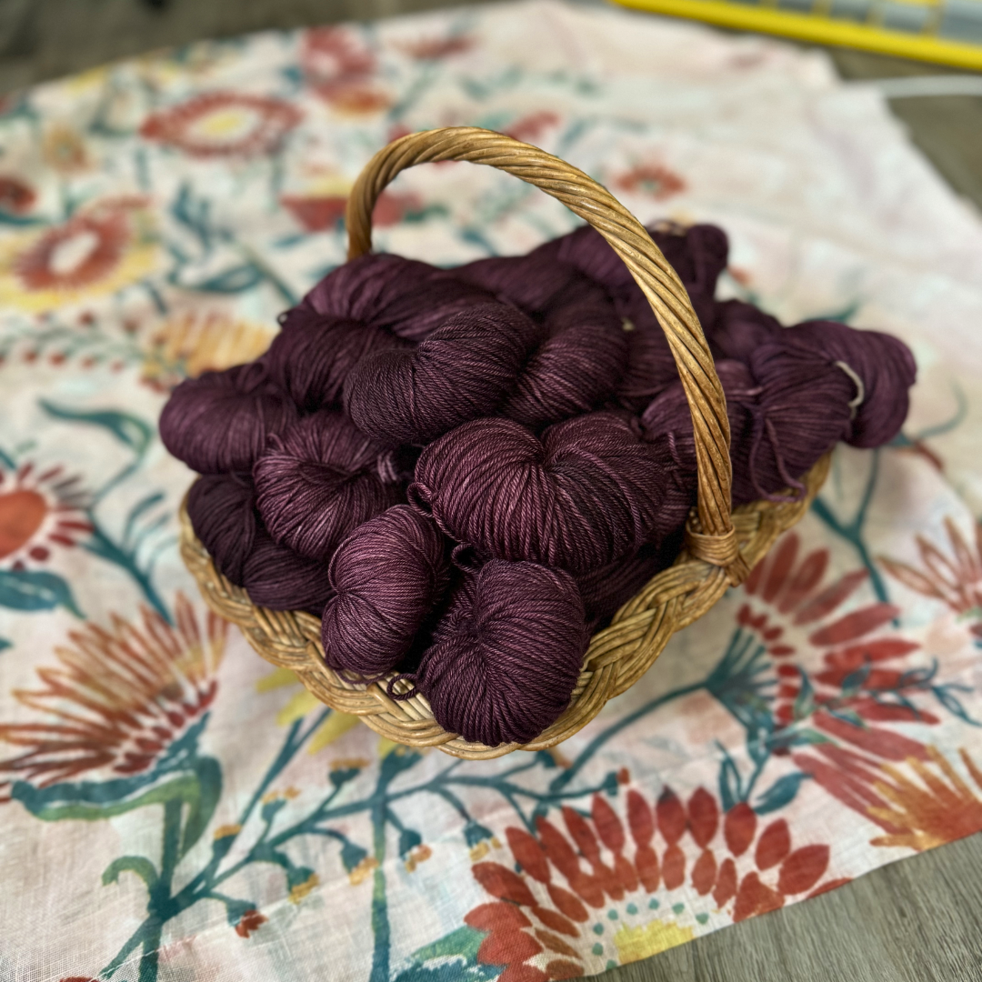 I'm the Somebody (Martha DK Halvsies - 50g Skeins)