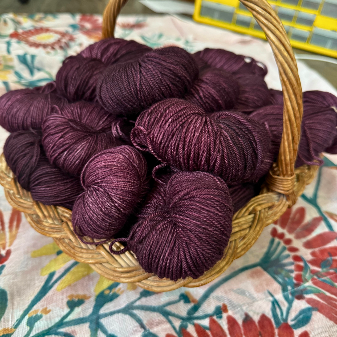 I'm the Somebody (Martha DK Halvsies - 50g Skeins)